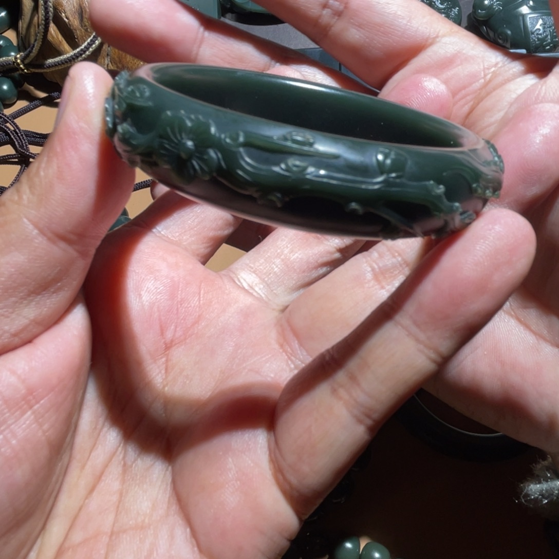 h***p和田玉未镶嵌手链