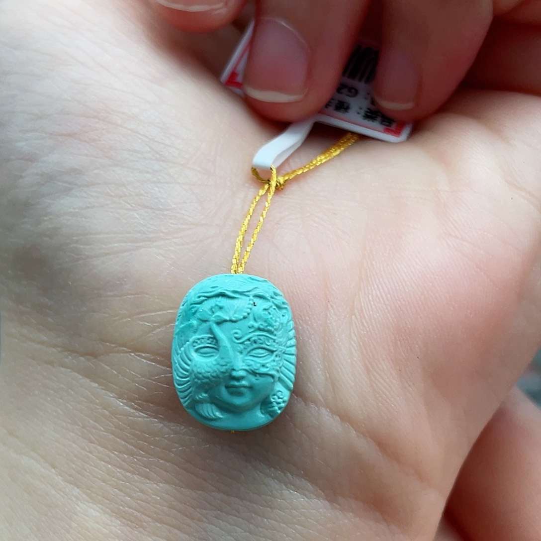 绿松石颈饰未镶嵌