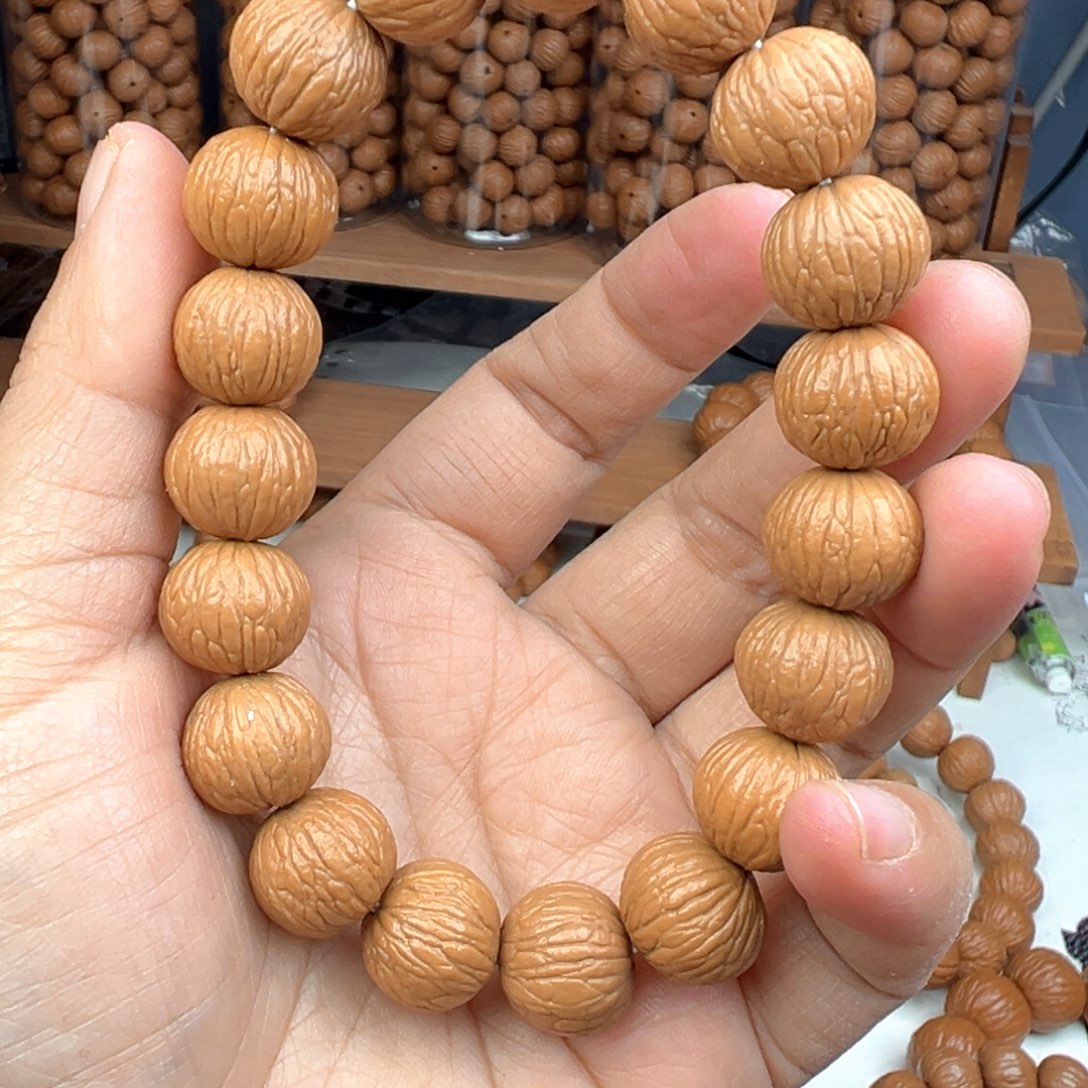 猴头核桃吊坠?****y风雨