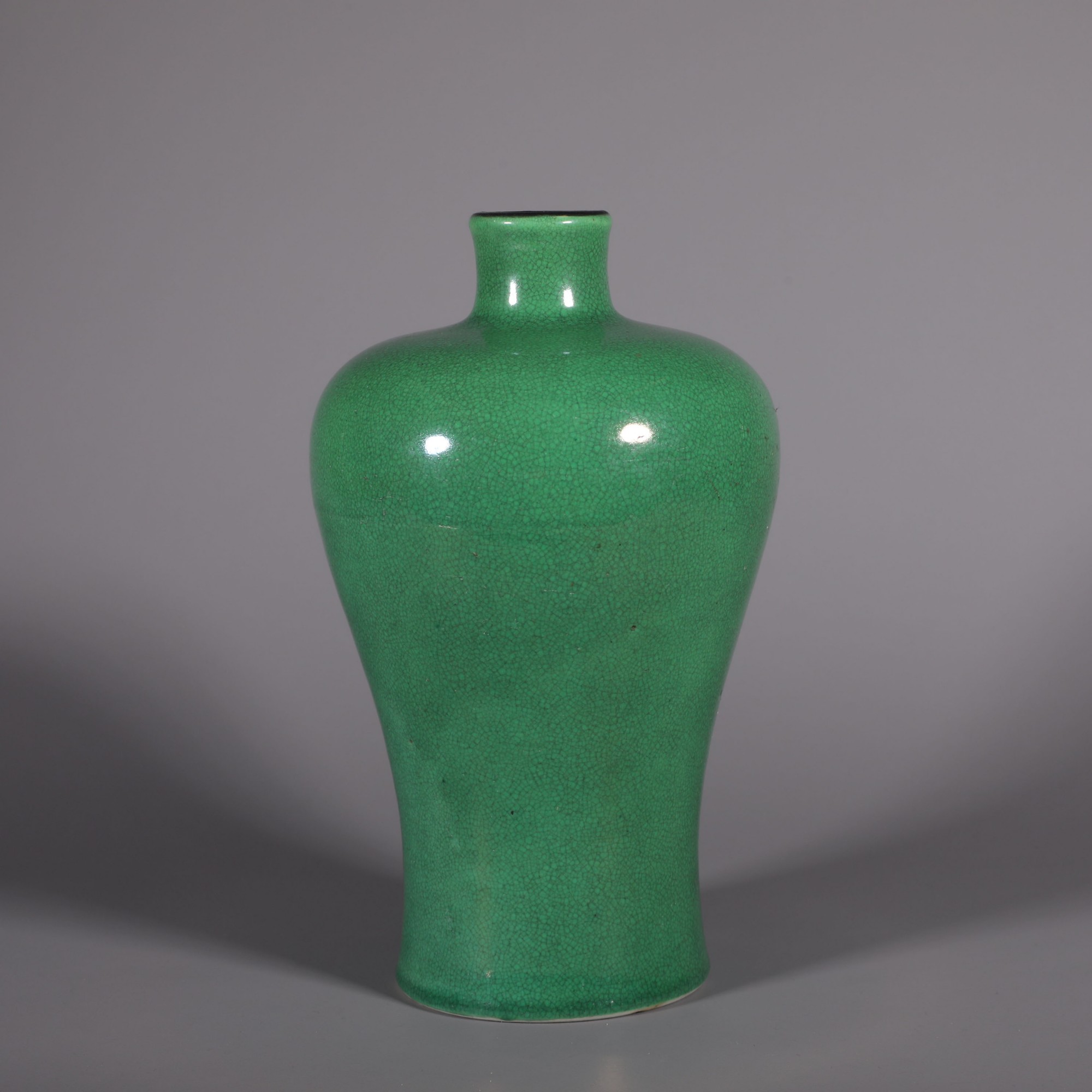 LOT121018 清 鱼籽绿釉梅瓶 古董拍卖