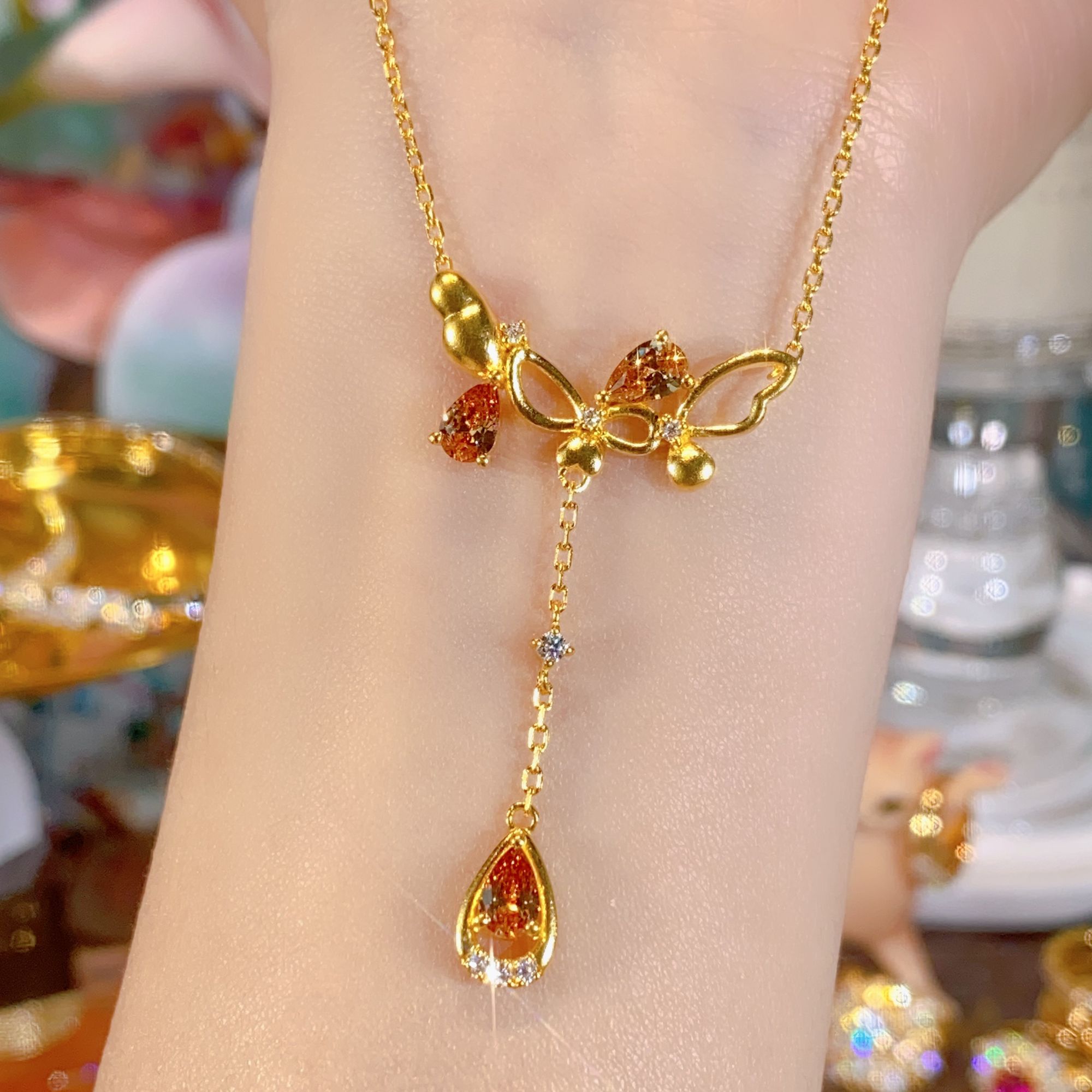 [苏妮法】足金999蝴蝶项链古法黄金镶嵌时尚甜美仙气百搭8.78克