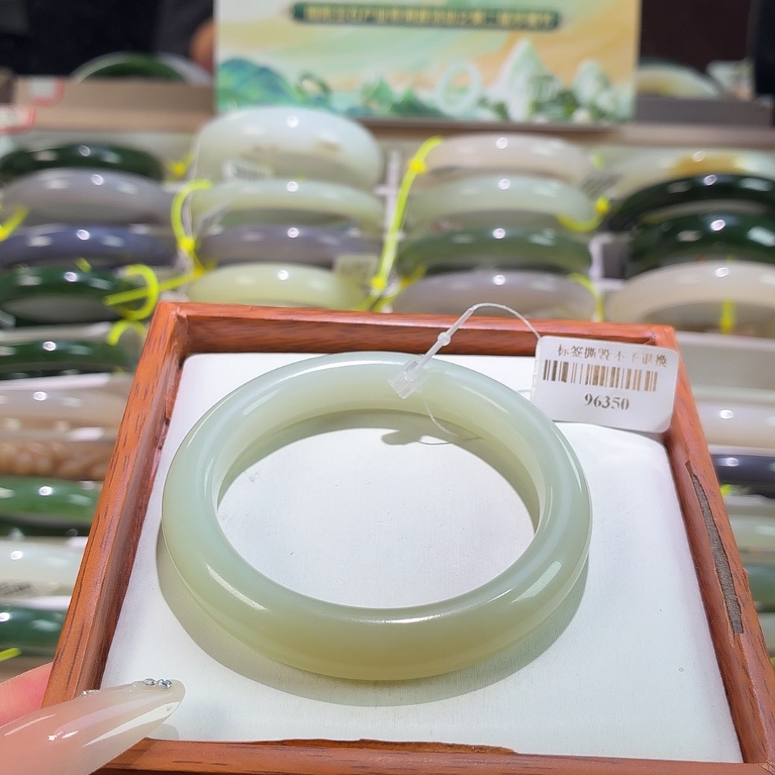 和田玉手镯未镶嵌链接20