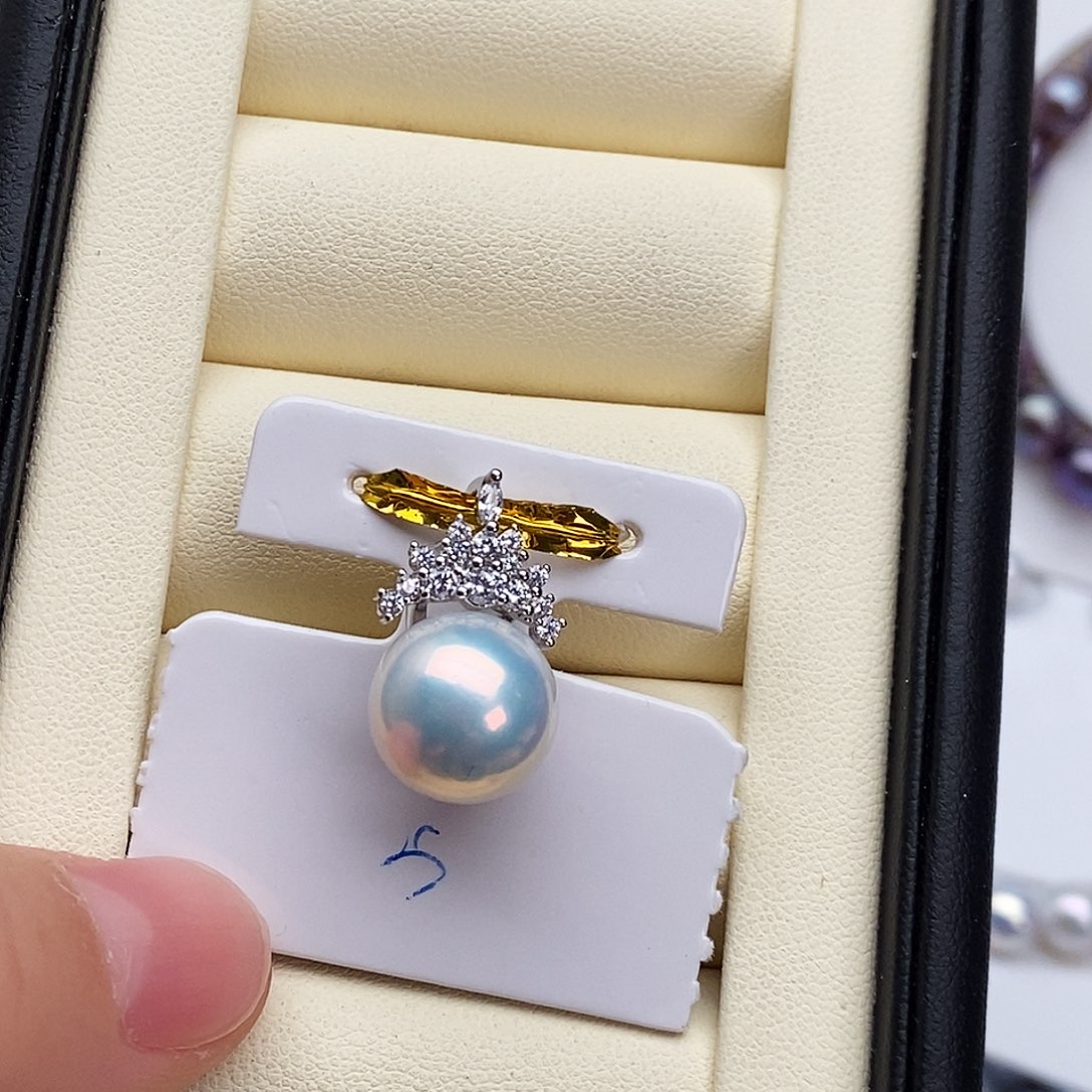 颈饰银S925镶嵌淡水珍珠