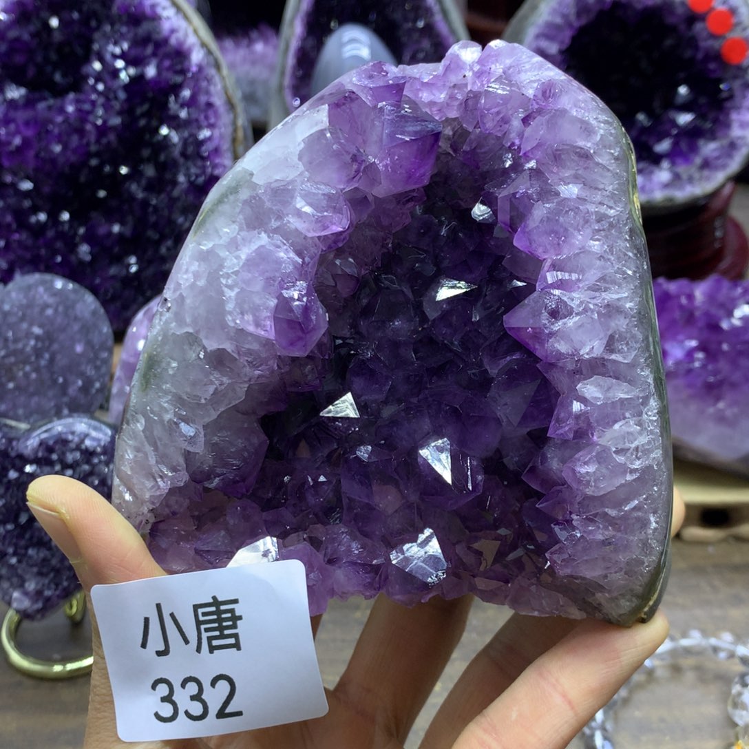 紫晶大型摆件（非配饰）未镶嵌