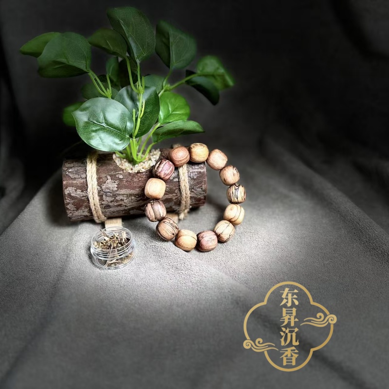 【瑞祥收藏馆】B011柬埔寨菩萨奇楠 18mm