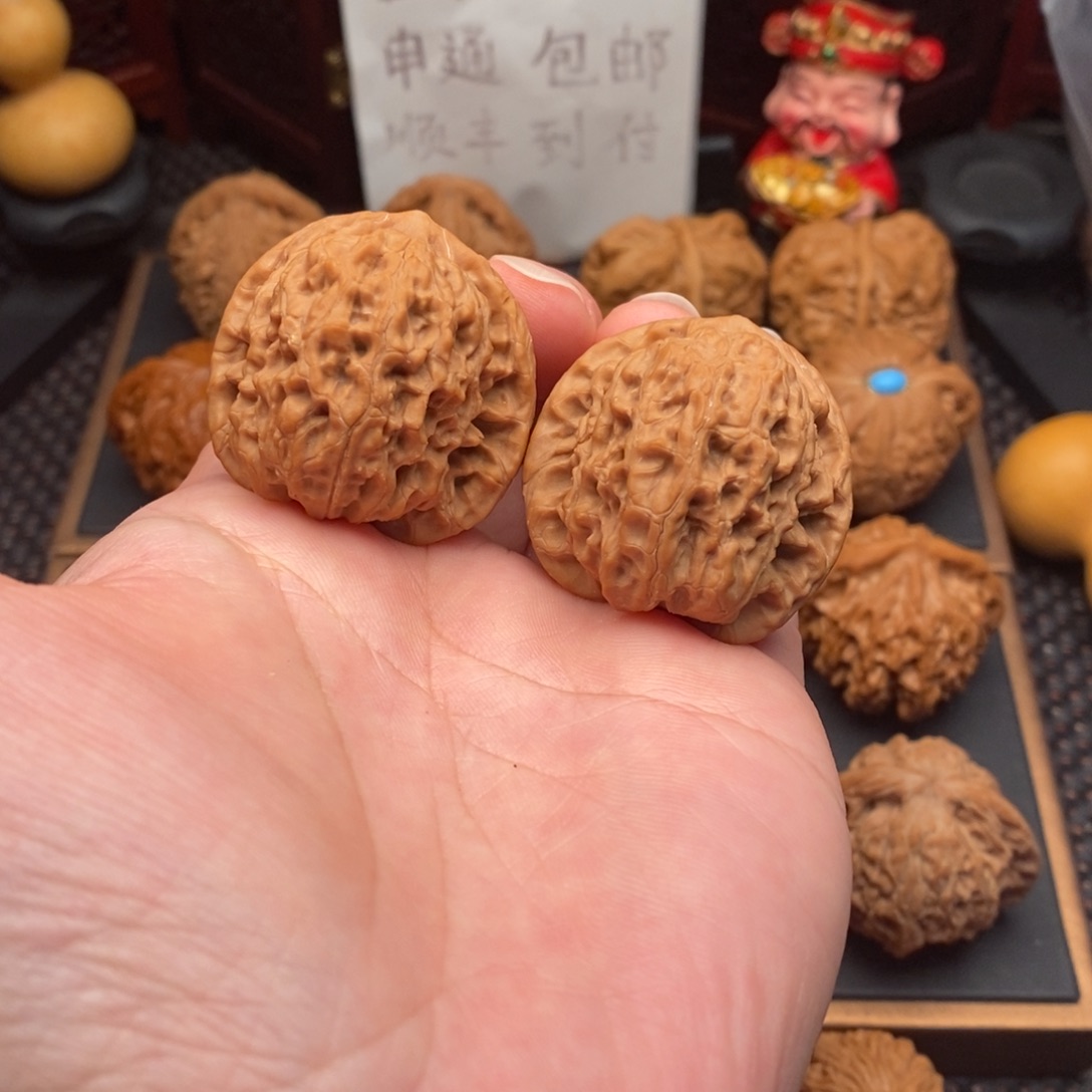 把件文玩核桃边肚37尺全品狮子头