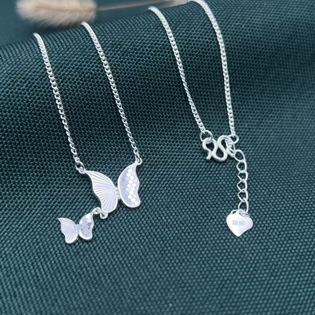 坠链均足银 凯贵银楼 纯手工足银锤纹双蝴蝶项链时尚轻奢XL15