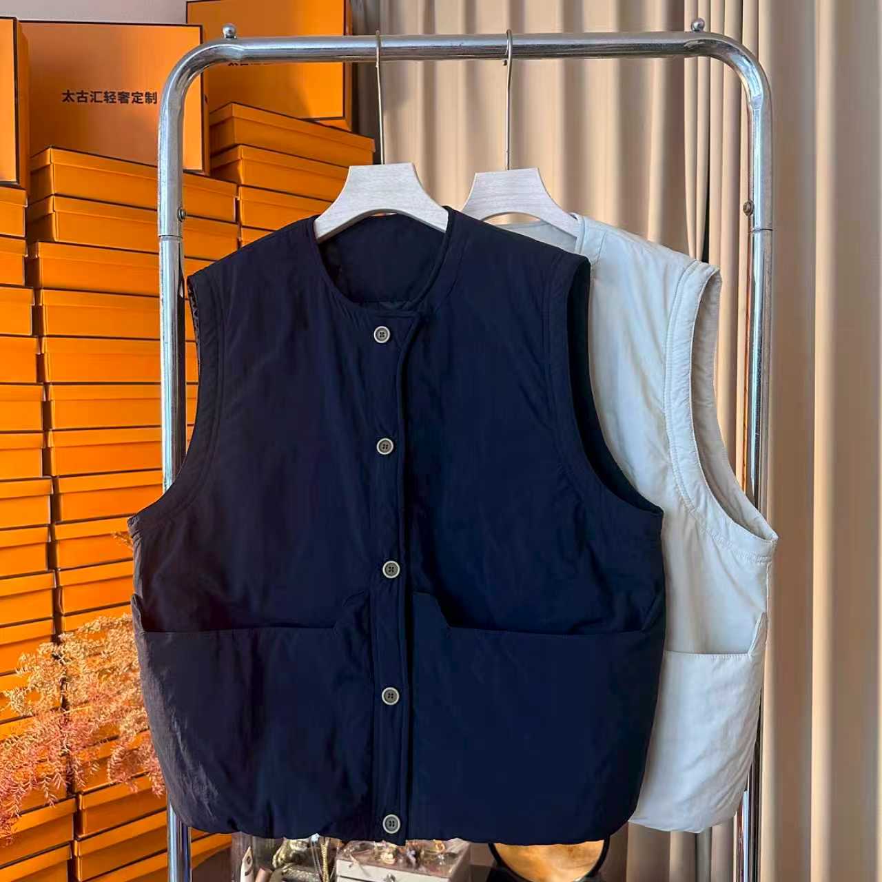 棉服复古冬季女马夹保暖马甲无袖新款秋冬大码外套加厚宽松背心