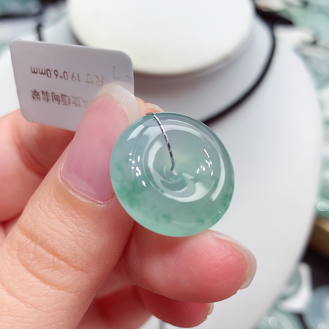 颈饰未镶嵌翡翠翡翠123，19/6