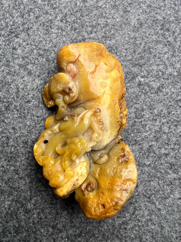 昌化田黄手玩件一个