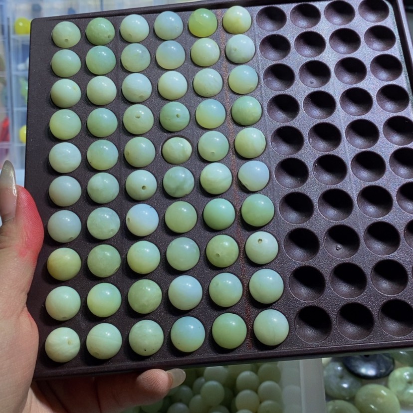 【闪购商品】蛇纹石玉其他未镶嵌186