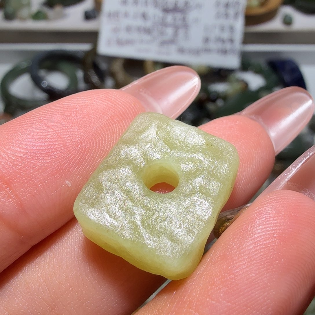 和田玉未镶嵌珠宝奇石