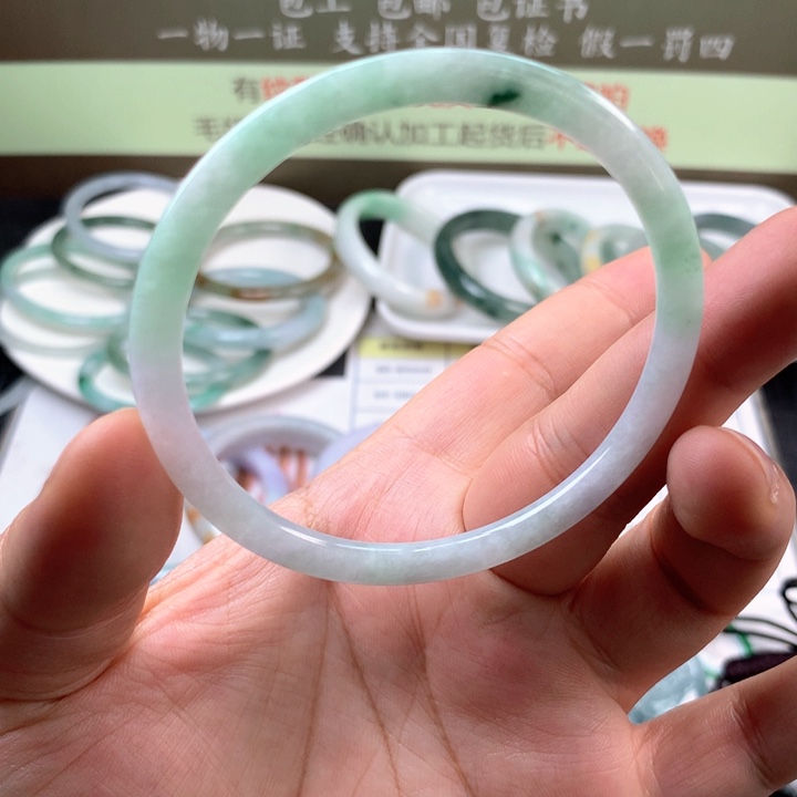 【闪购商品】翡翠手镯未镶嵌手镯