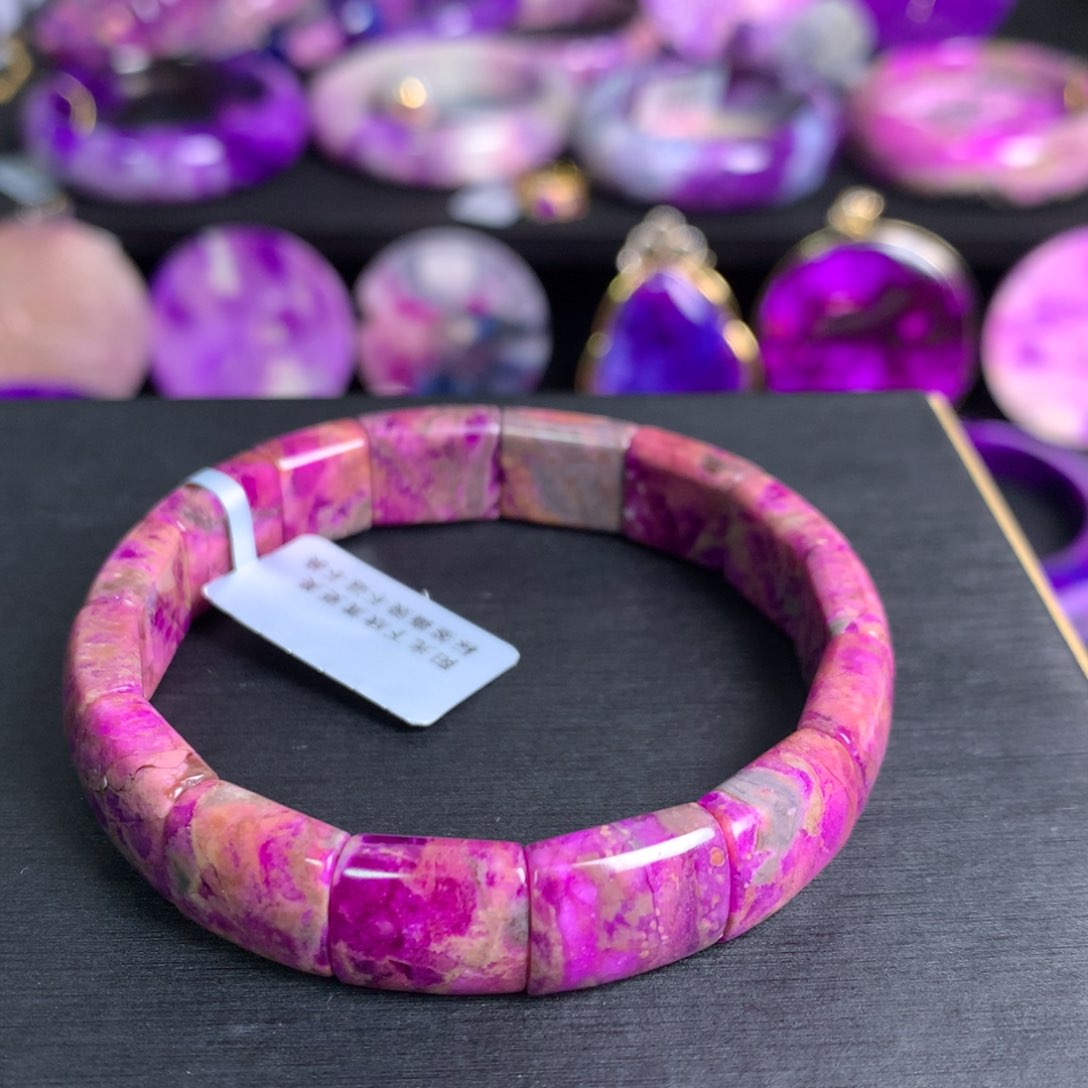 苏纪石（舒俱来）桃红手牌未镶嵌