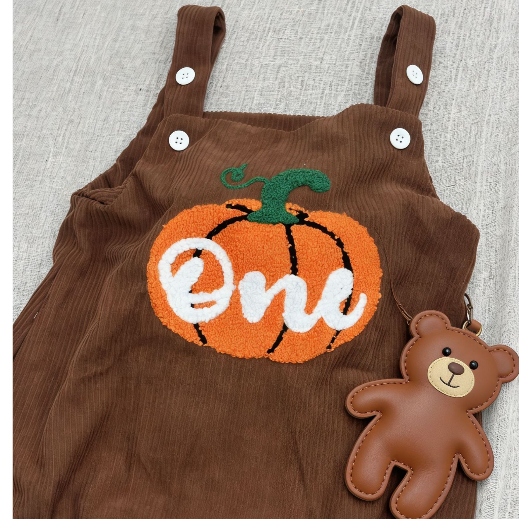 宝妈们这款周岁南瓜衣是不是超适合抓周{只发衣服}{无配饰}{外贸}