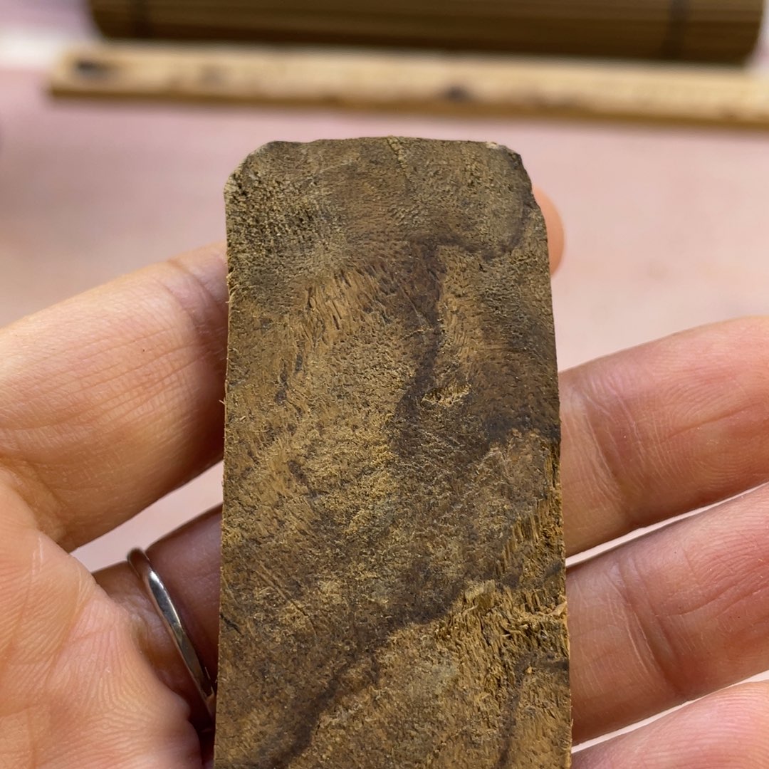 沉香沉香碎屑柬埔寨牌子3.4克碎料