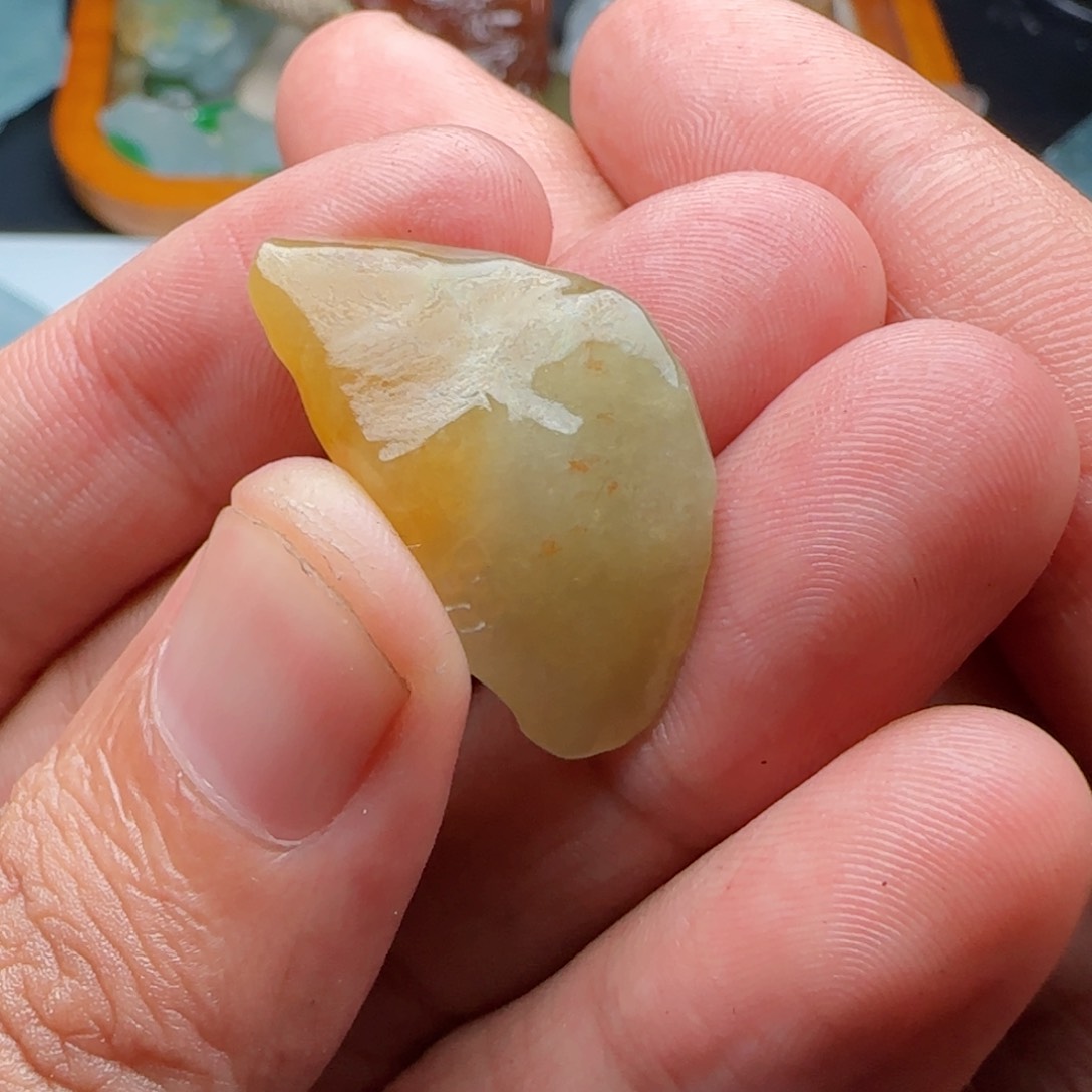 定制翡翠未镶嵌不包工