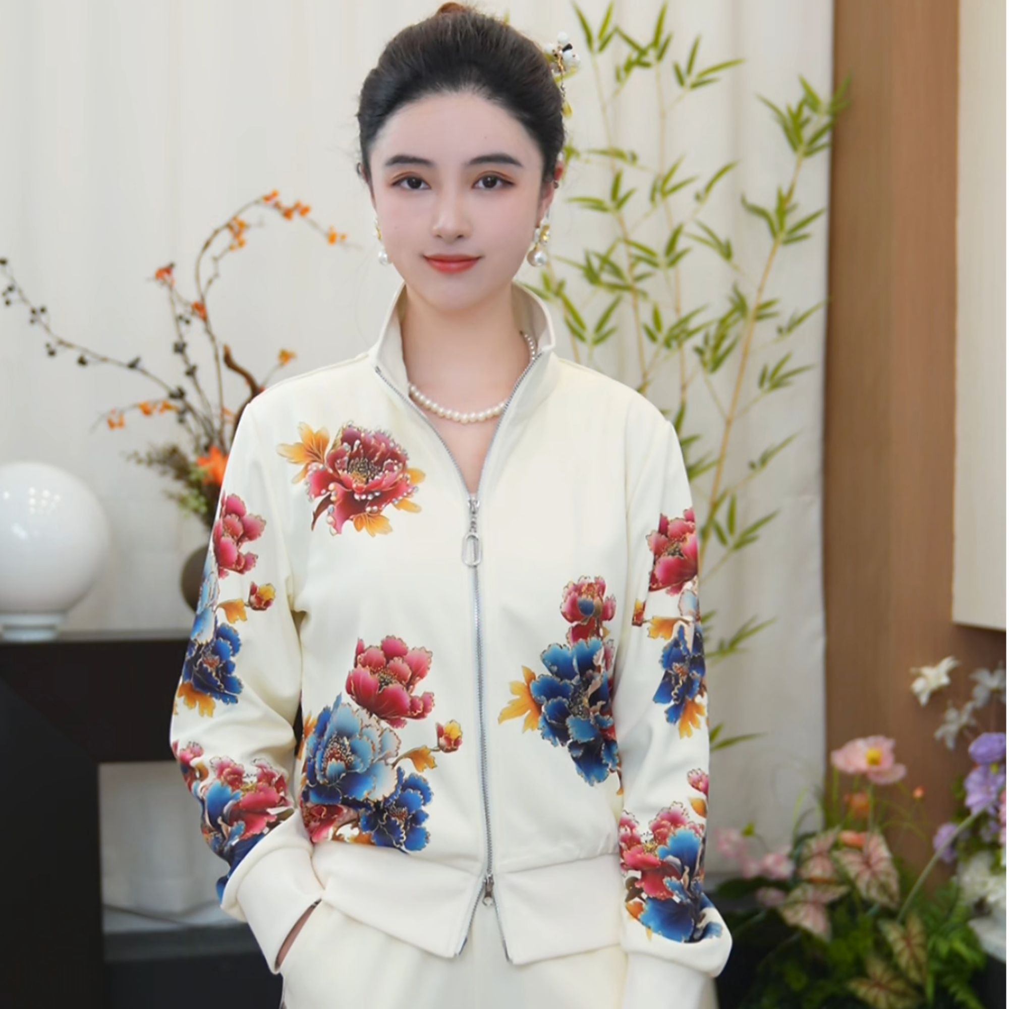 【KR】金秋牡丹新款薄休闲显瘦立领气质减龄长袖运动套装2537026