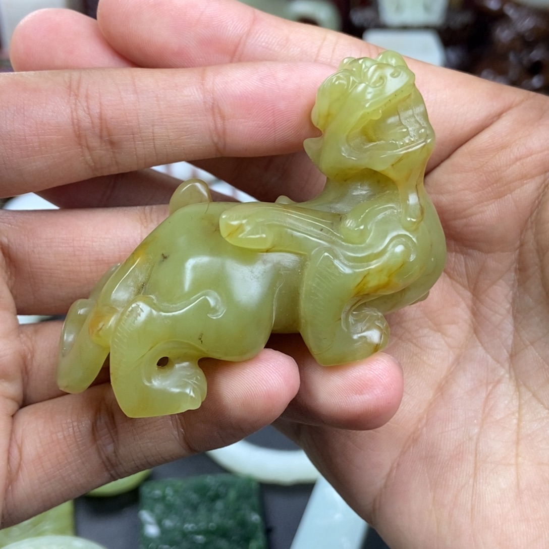 用***9和田玉未镶嵌把件