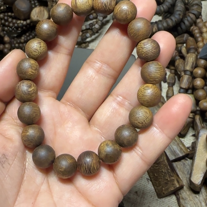 风***路沉香碎屑沉香奇楠9mm