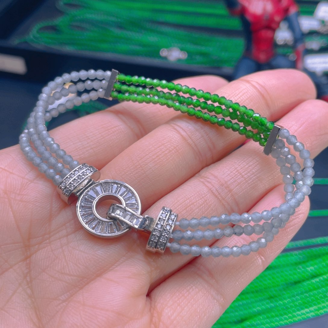 翡翠颈饰未镶嵌，1