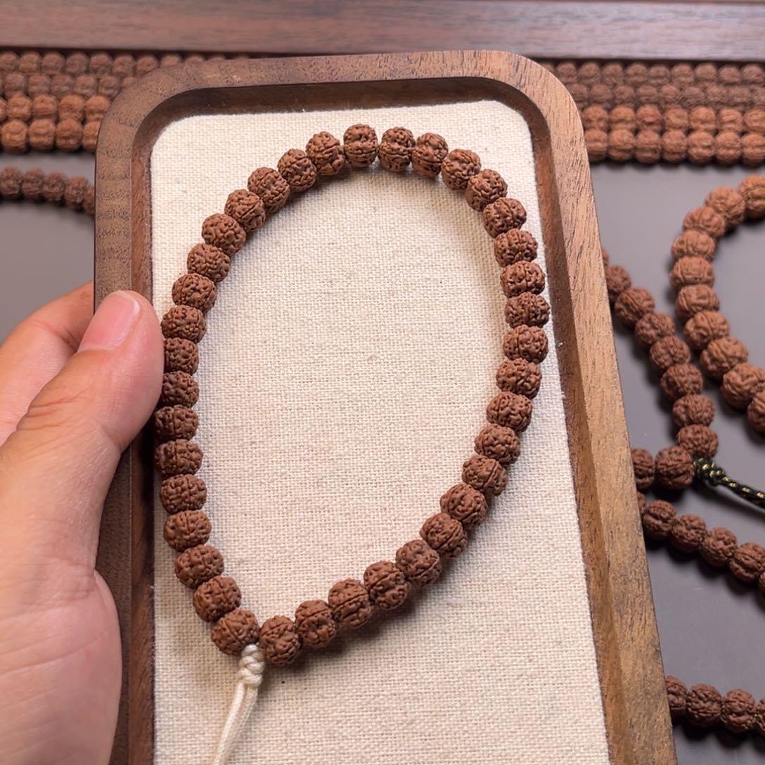 陈***夜吊坠金刚菩提原生态梅花9.1手持