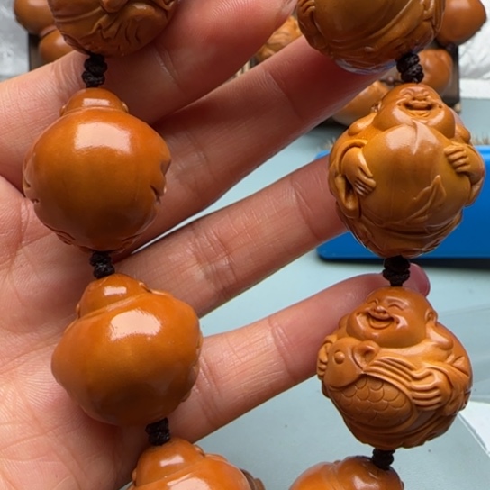 橄榄核手串橄榄雕的艺术