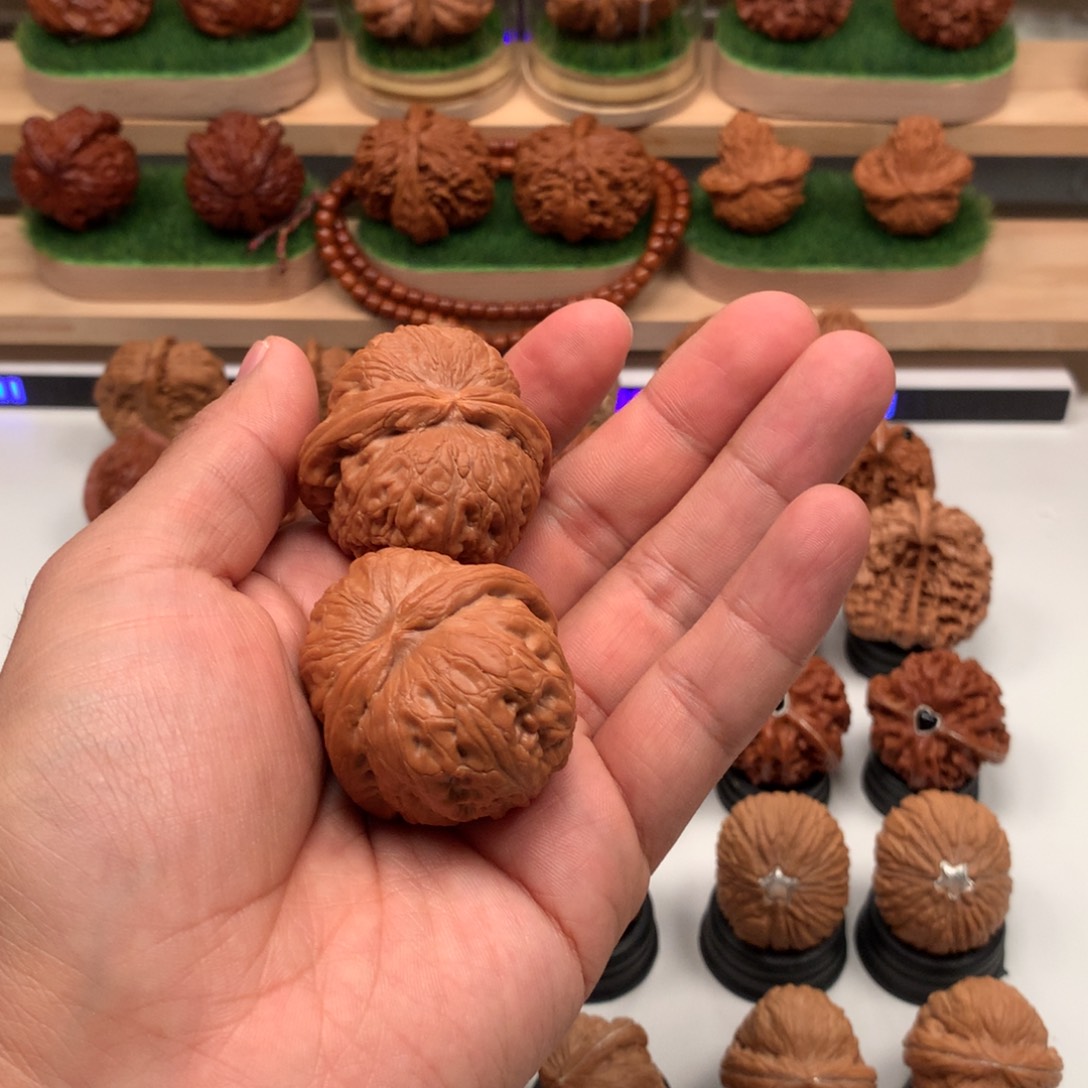 【闪购商品】吊坠文玩核桃*️****隐隐约约