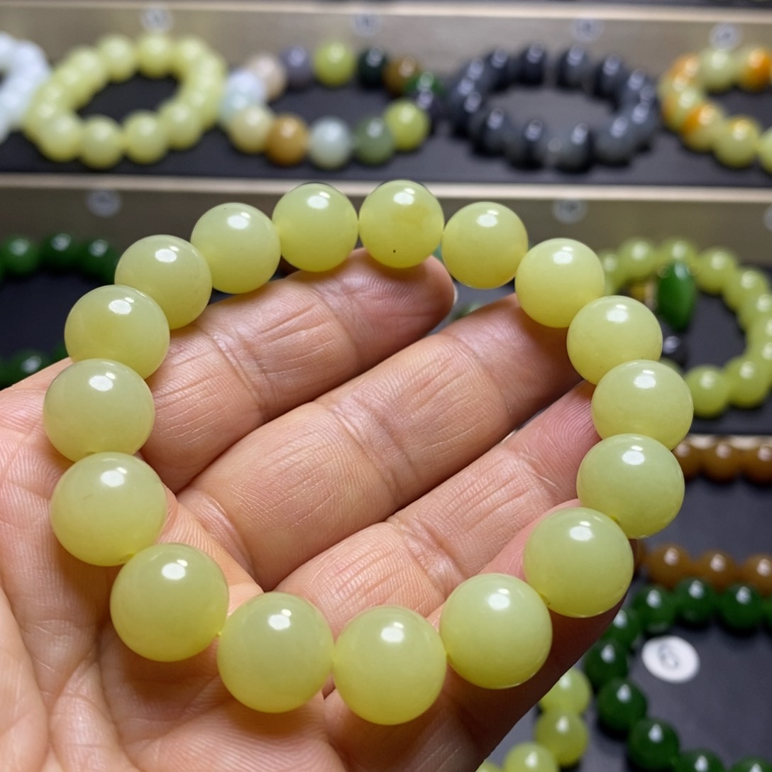 和田玉手串未镶嵌