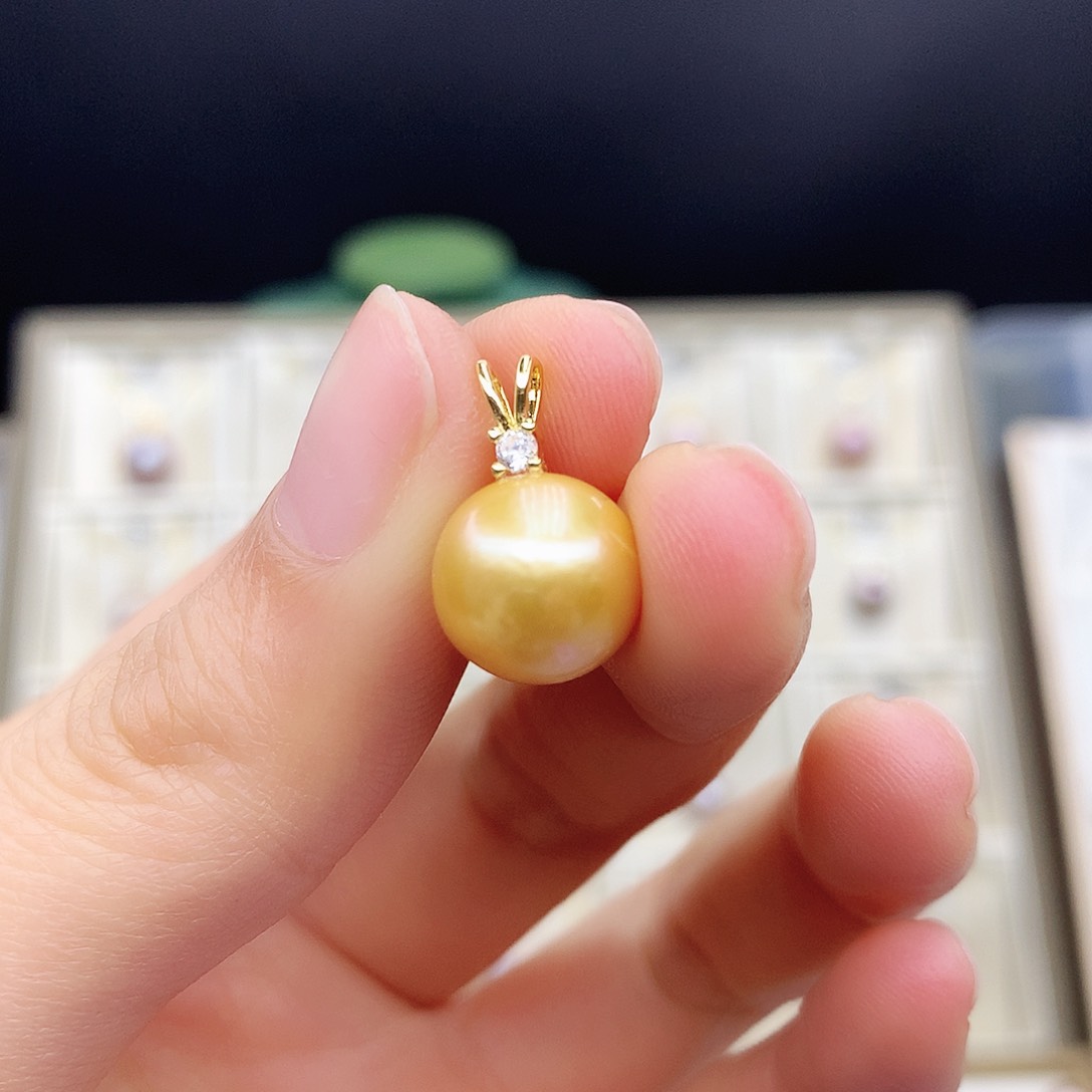 淡水珍珠颈饰合金