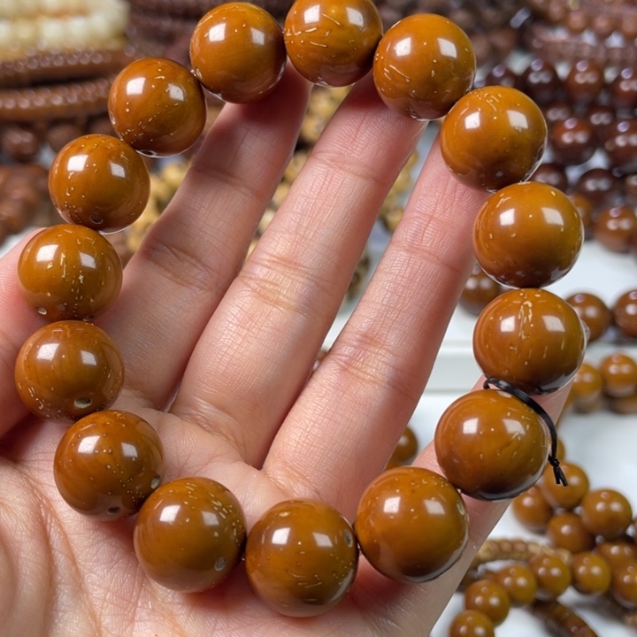 紫金鼠手串15尺寸练手瑕疵款（多棕线小白斑）