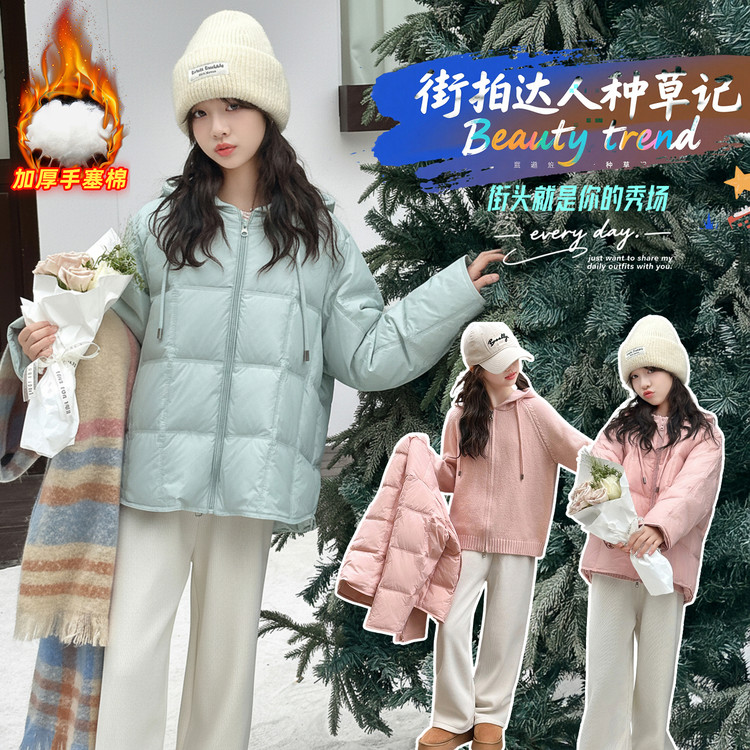 女童中大童2025冬季韩系时髦洋气森系百搭简约慵懒保暖泡芙格棉服