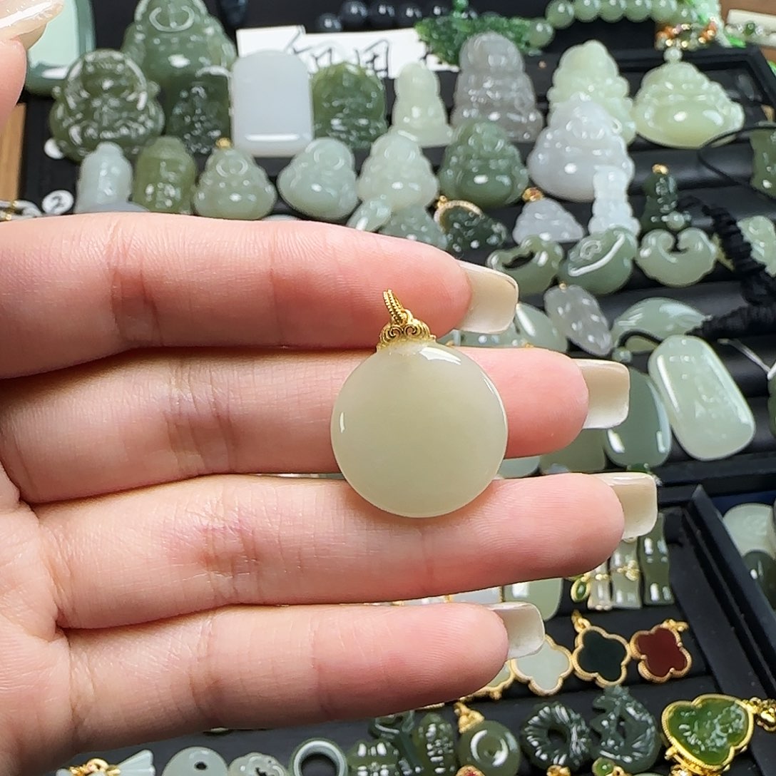 颈饰银S925镶嵌和田玉