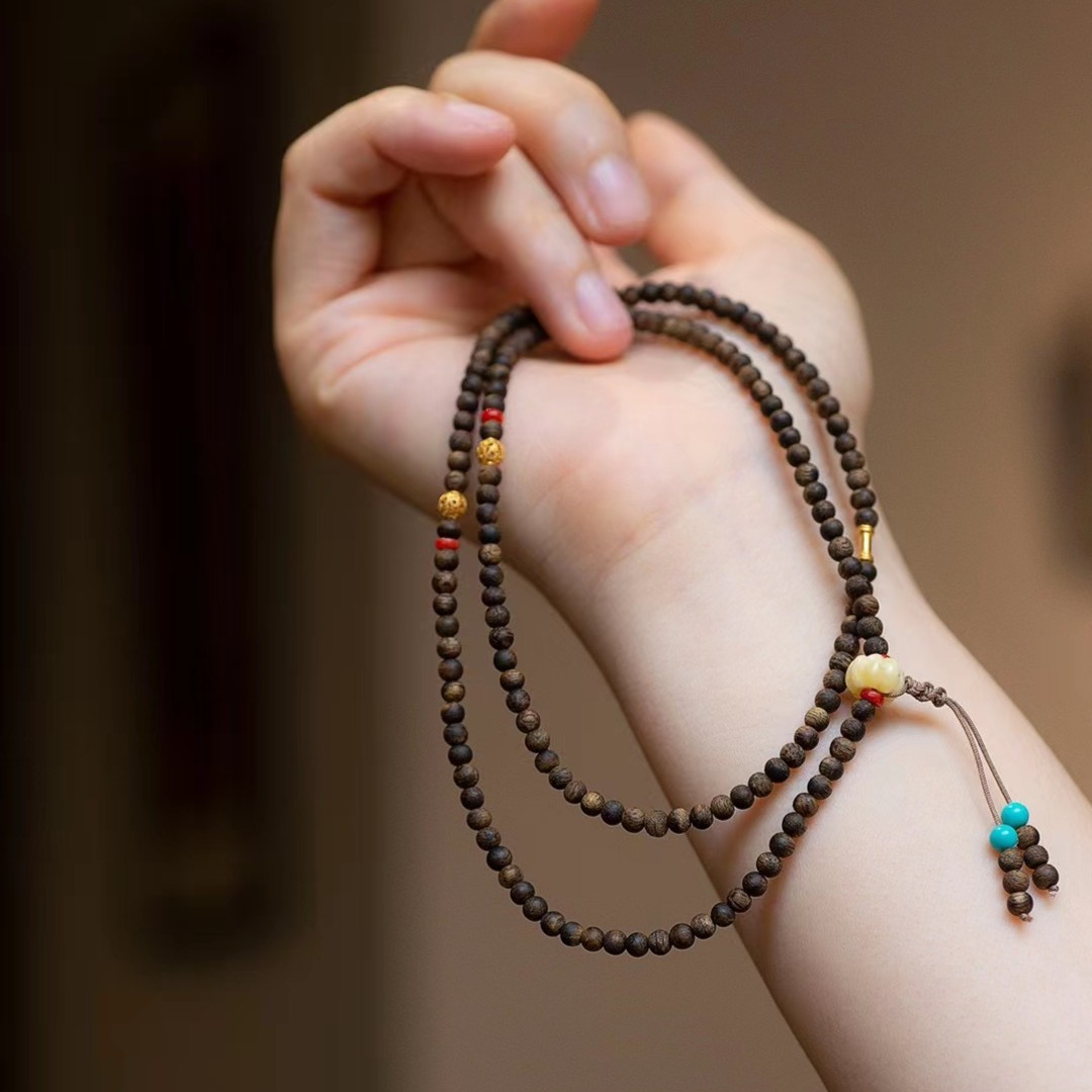 增香沉香木质非遗  Y生FGD5A土埋FS紅土0.5陳水三圈手串（纹理随