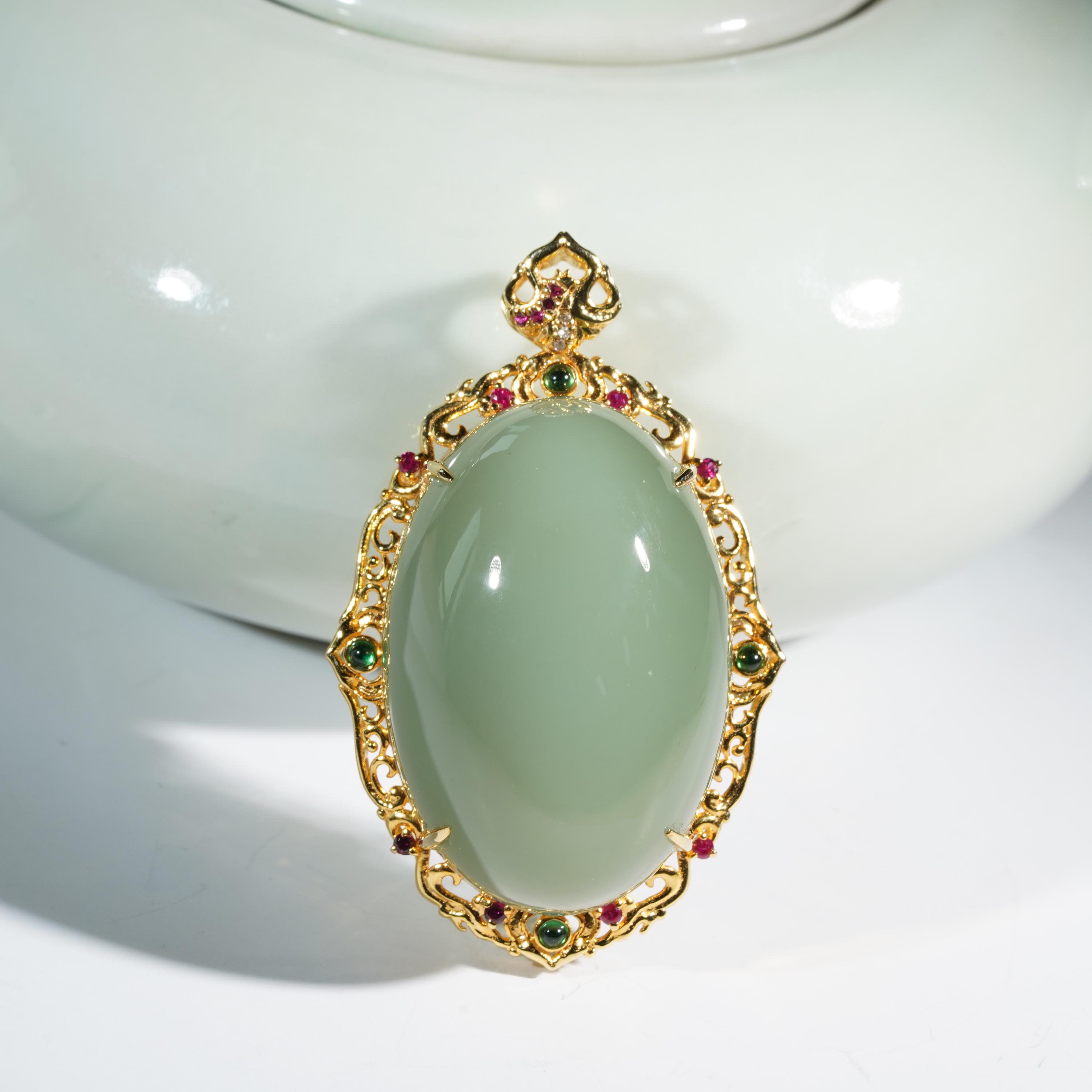 【同庆】18k金和田玉粉青蛋面G99