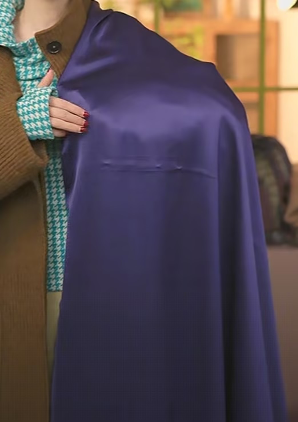 BRB同厂PL宝石蓝缎面时装料连衣裙 衬衫半裙夹克克重290幅宽150cm