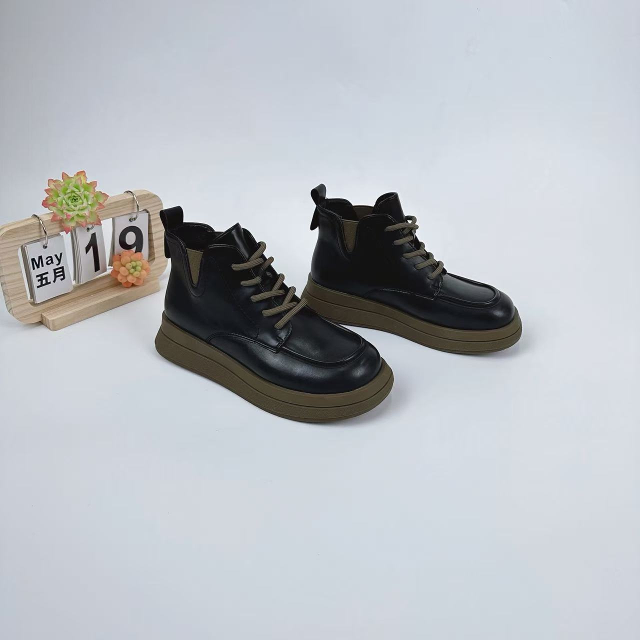 小强家女鞋  复古厚底靴子新款女款（A650-69-1）（F341740422-10）