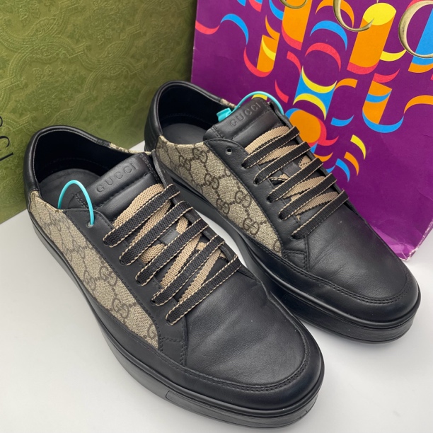 95新 GUCCI/古驰 41.5欧码/黑棕色经典半印老花休闲时尚板鞋