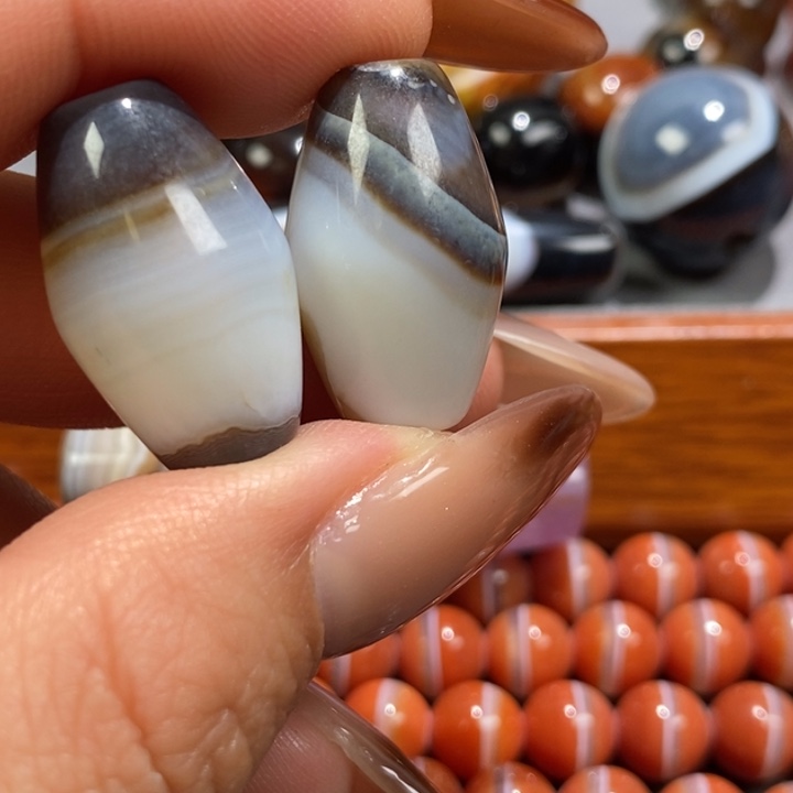 玛瑙/玉髓合金颈饰