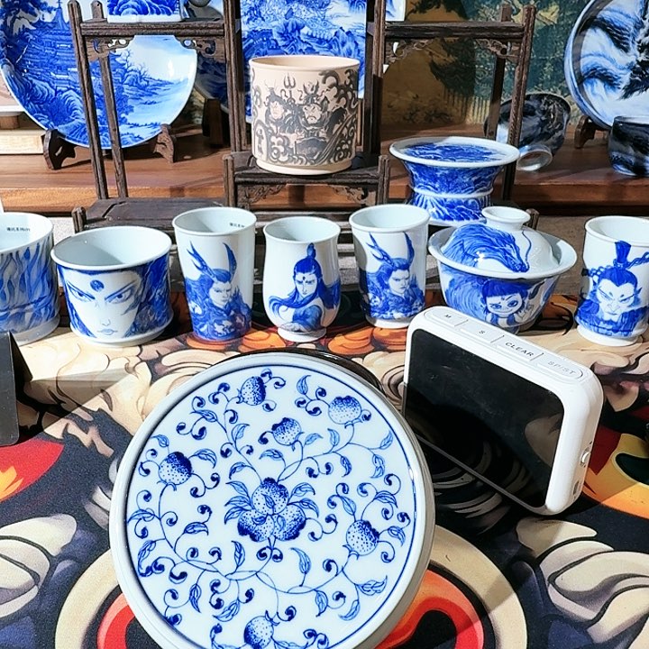 泥塑江***子盖置手工手绘