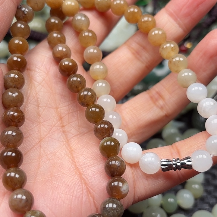 和田玉颈饰未镶嵌