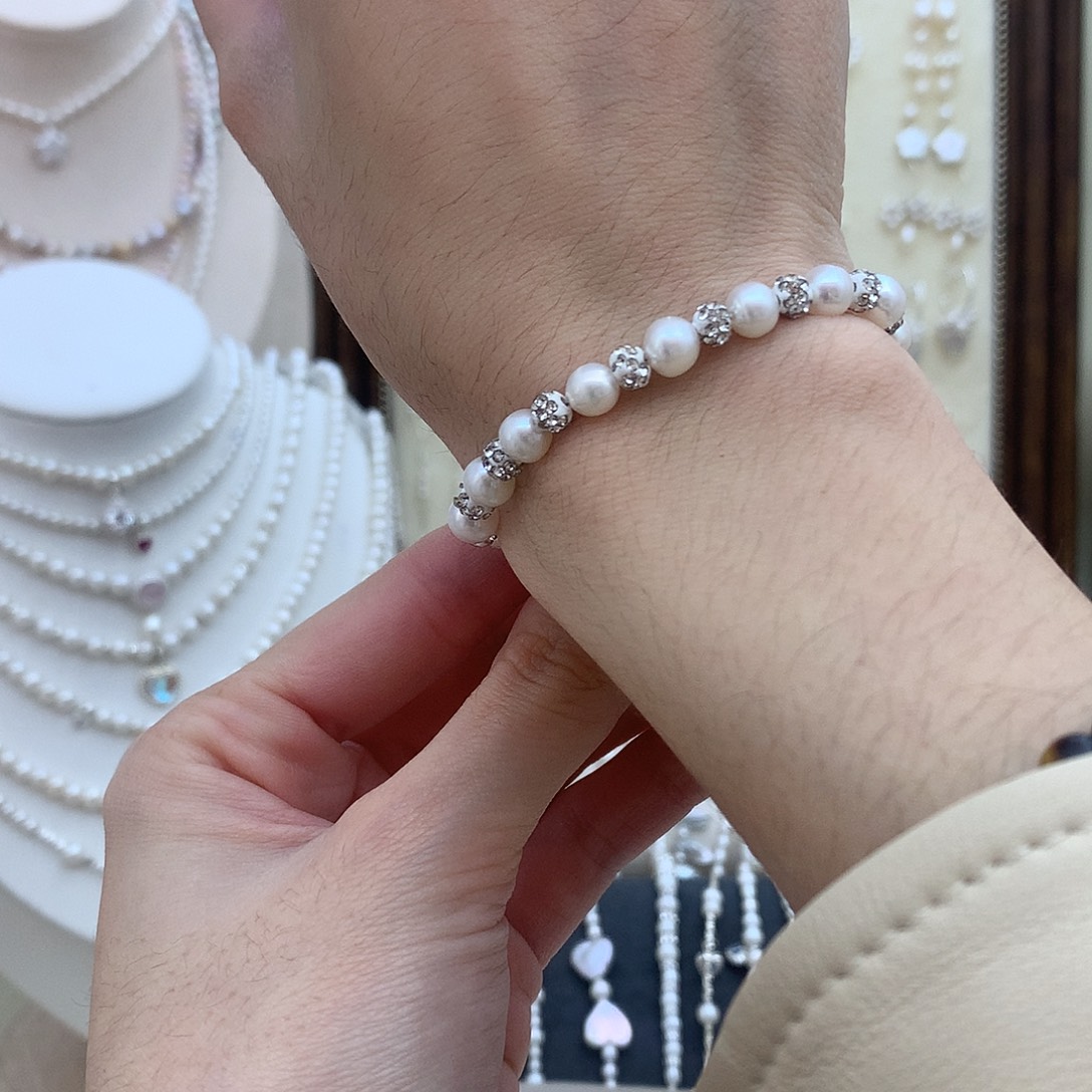 淡水珍珠未镶嵌耳饰