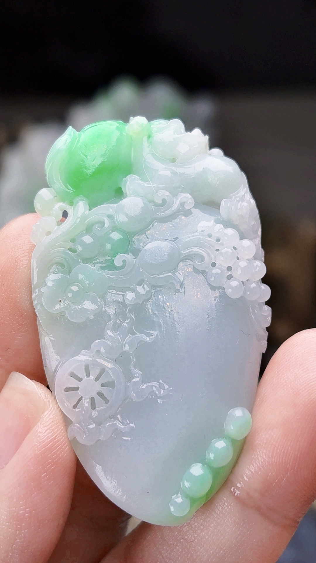 天然缅甸翡翠冰胶阳绿貔貅如意毛货买断需抛光尺寸53-30-10