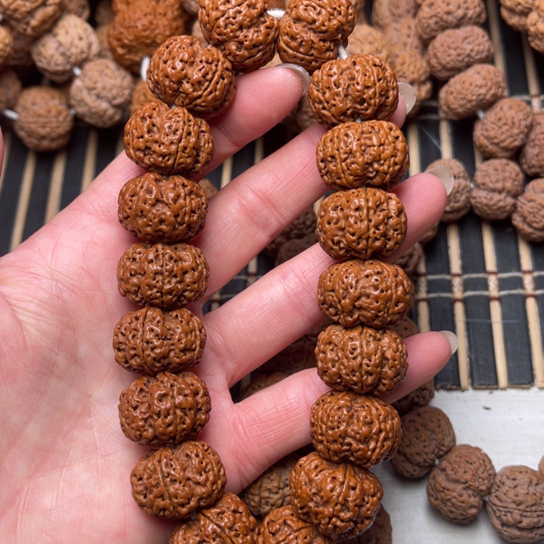 菩提尼泊尔大金刚爆肉钮扣梅花21