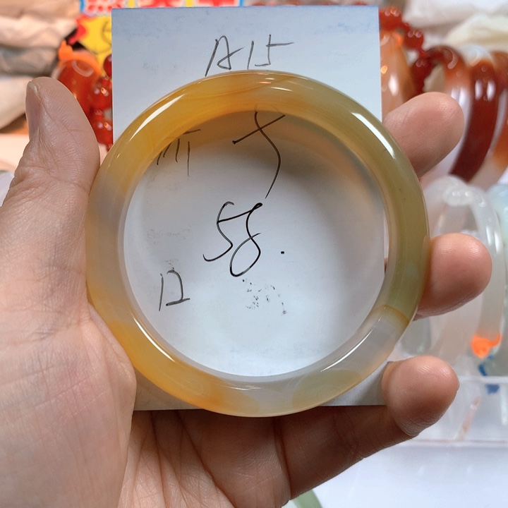 玛瑙/玉髓未镶嵌手镯