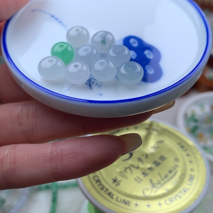 翡翠散珠浅*．大鼓珠一手9个