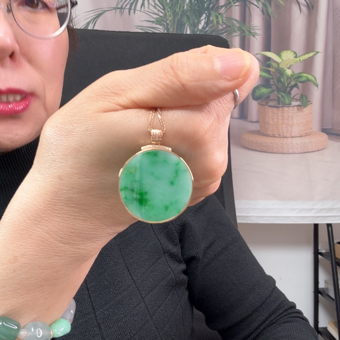 翡翠颈饰18K金镶嵌圆牌