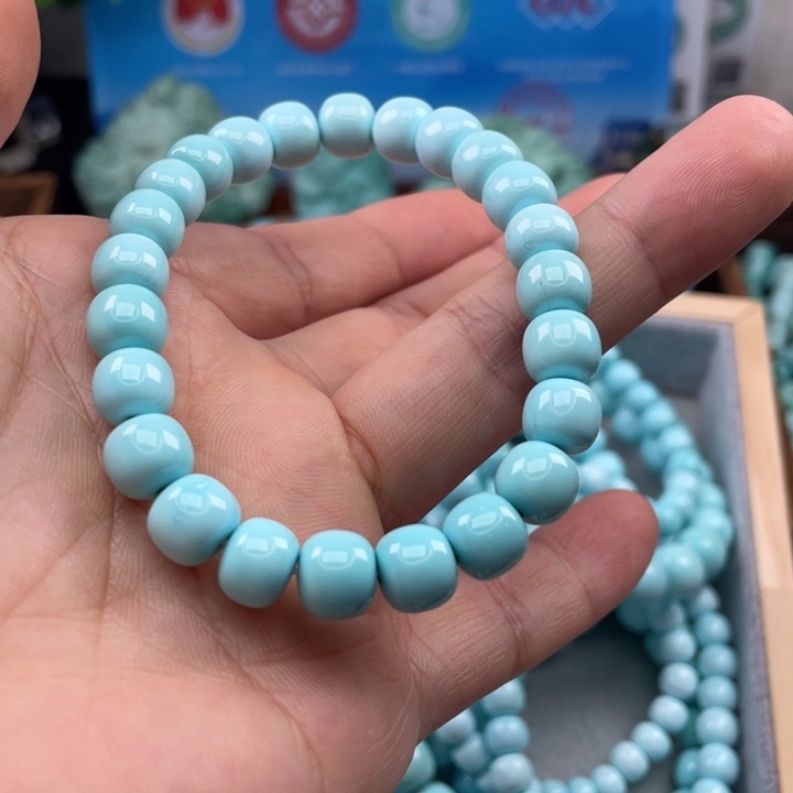 绿松石颈饰未镶嵌