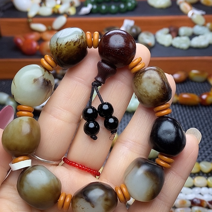 手链未镶嵌和田玉舒*