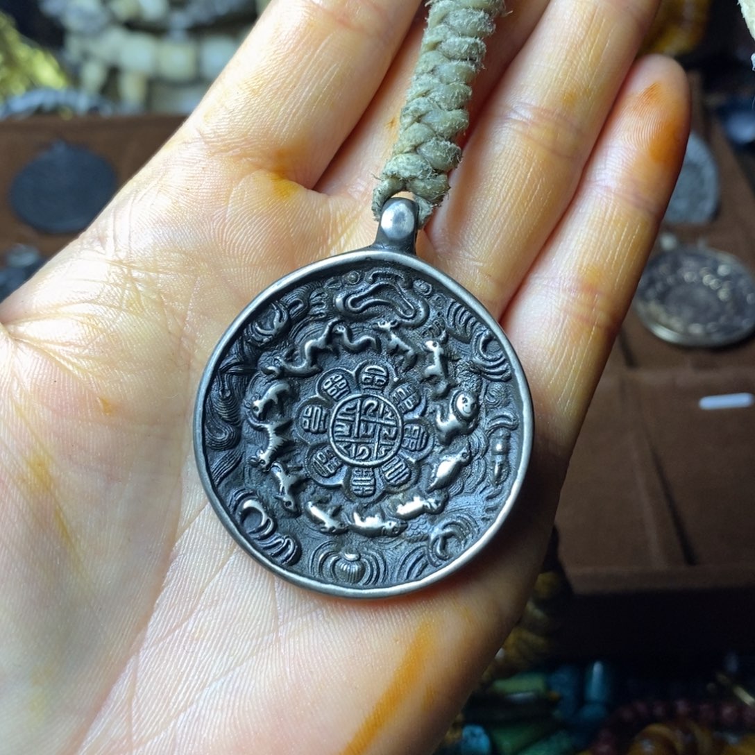 大叶紫檀（黑酸枝木类）